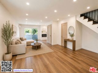 2449 N Beachwood Drive 11, Hollywood Hills, CA 90068