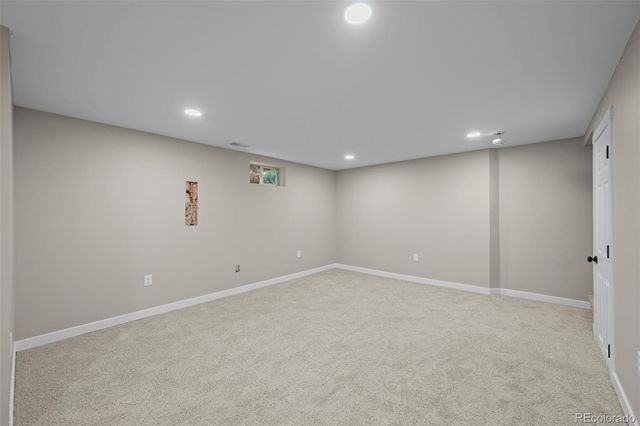 5715 W 5th Avenue, Lakewood, CO 80226