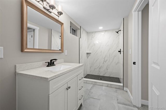 5715 W 5th Avenue, Lakewood, CO 80226