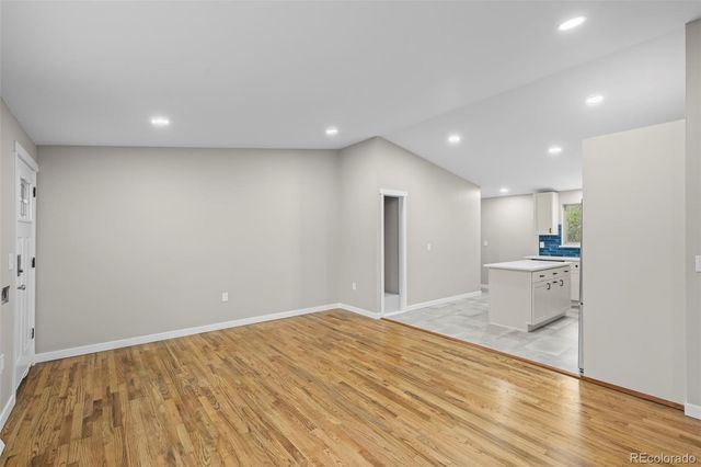 5715 W 5th Avenue, Lakewood, CO 80226