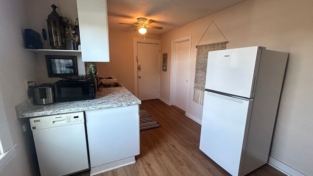 506 E Broadway 6, Boston, MA 02127