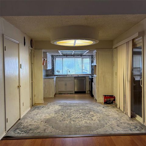 6609 Evergreen Canyon Road, Oklahoma City, OK 73162