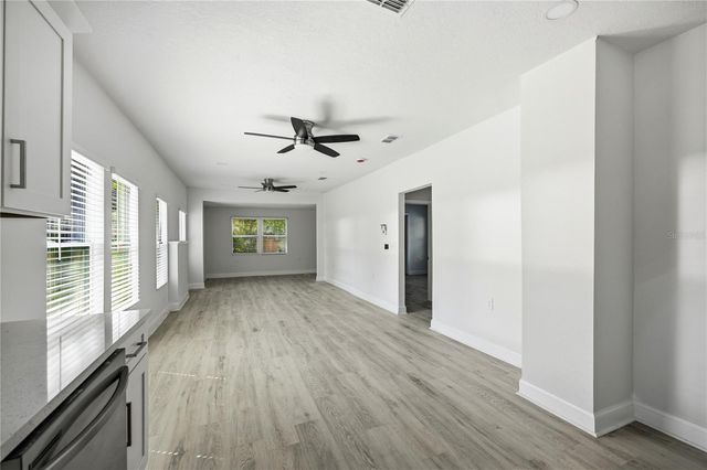 418 NW 3RD AVENUE, Gainesville, FL 32601