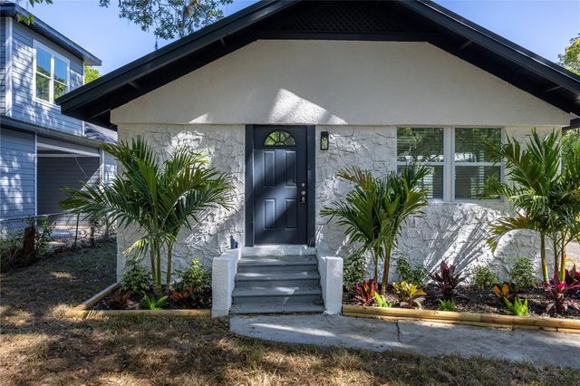 418 NW 3RD AVENUE, Gainesville, FL 32601
