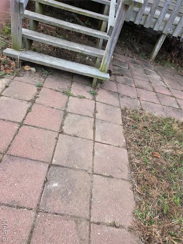 442 Dollie Drive, Villa Ridge, MO 63089