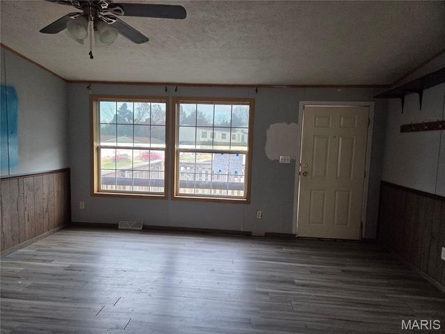 442 Dollie Drive, Villa Ridge, MO 63089