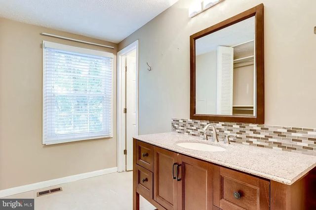8334 TERRA GRANDE AVE, Springfield, VA 22153