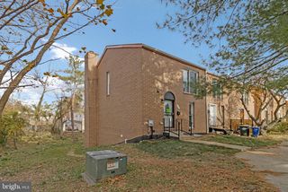 800 WHEELER HILL DR SE #800, Washington, DC 20032