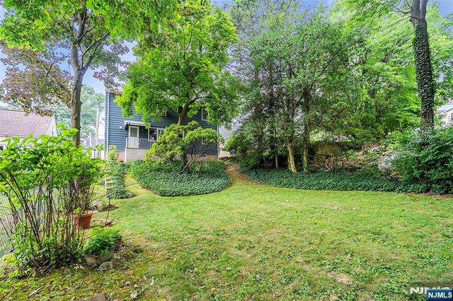 37 Woodland 2, Maywood, NJ 07607