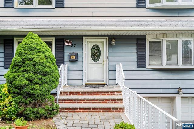 37 Woodland 2, Maywood, NJ 07607