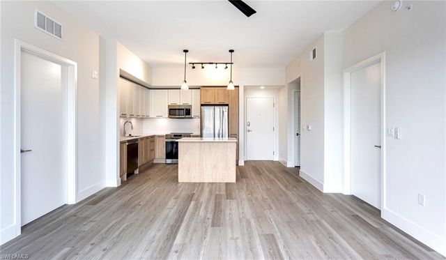 22980 Vista Edera Cir # 315, Estero, FL 33928