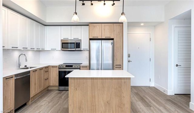 22980 Vista Edera Cir # 315, Estero, FL 33928