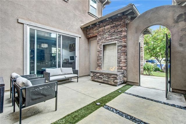 28163 Anvil Court, Valencia, CA 91354