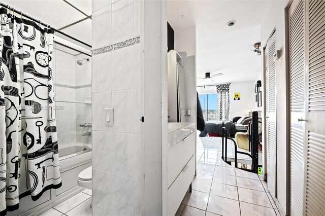 7801 NE 4th Ct 511, Miami, FL 33138