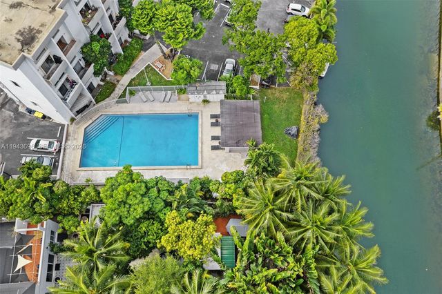 7801 NE 4th Ct 511, Miami, FL 33138