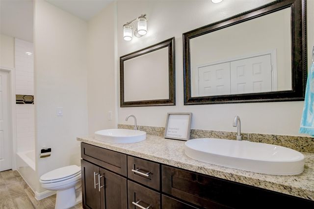 3708 Easy Street A, Houston, TX 77026