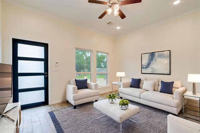 3708 Easy Street A, Houston, TX 77026