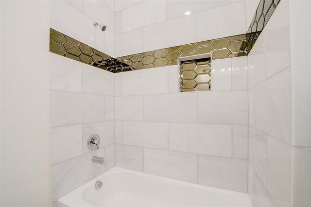 3708 Easy Street A, Houston, TX 77026