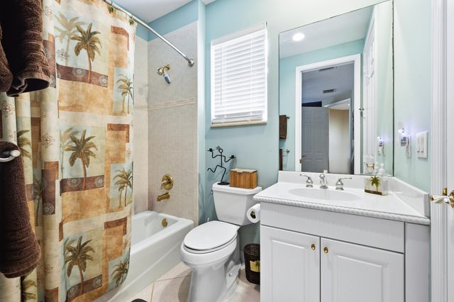 136 ANDALUSIA Way, Palm Beach Gardens, FL 33418