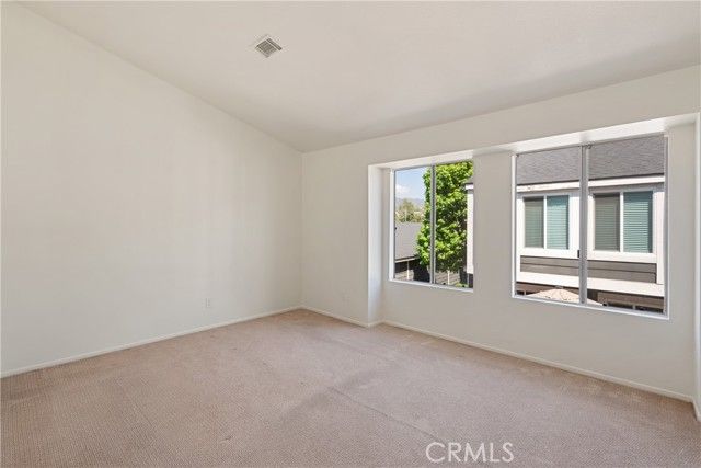 824 N Pasadena 6, Azusa, CA 91702