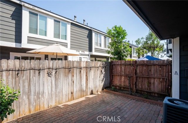 824 N Pasadena 6, Azusa, CA 91702