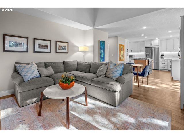 3089 Sw 84TH Pl, Portland, OR 97225