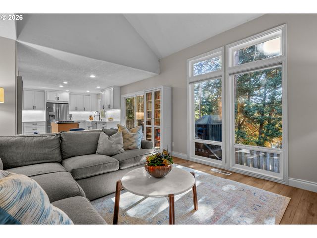 3089 Sw 84TH Pl, Portland, OR 97225