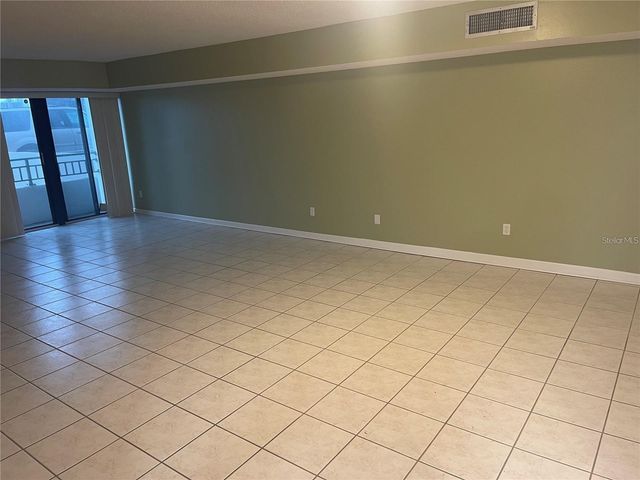 851 BAYWAY BOULEVARD 103, Clearwater Beach, FL 33767