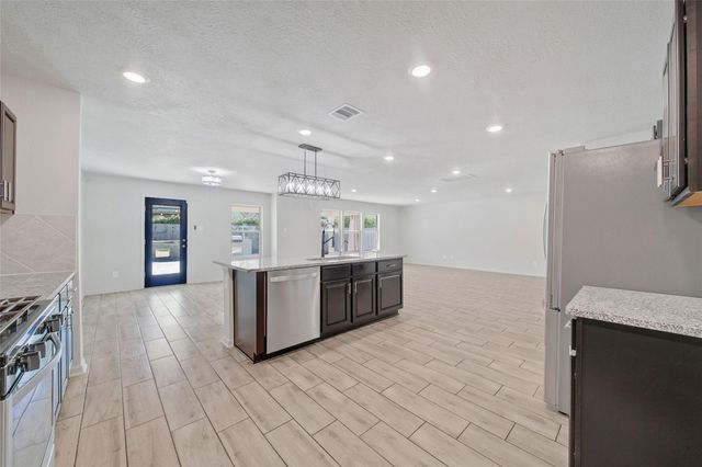 20864 Sheffield Park Drive, Porter, TX 77365