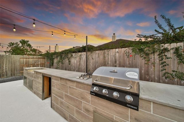 20864 Sheffield Park Drive, Porter, TX 77365