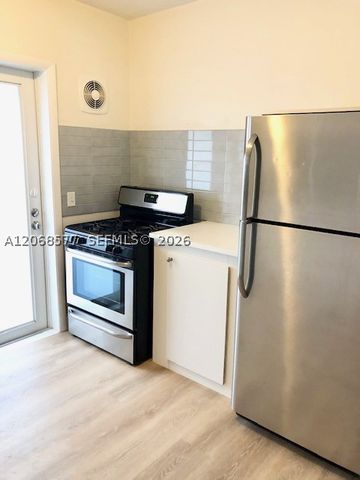 105 S Shore Dr 5, Miami Beach, FL 33141