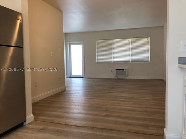 105 S Shore Dr 5, Miami Beach, FL 33141
