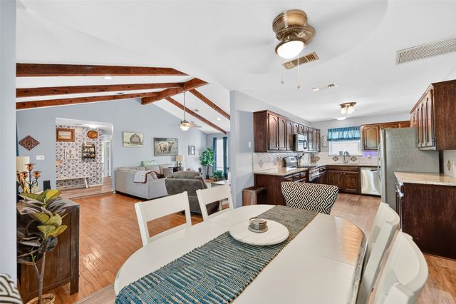 1290 County Road 3355, Paradise, TX 76073