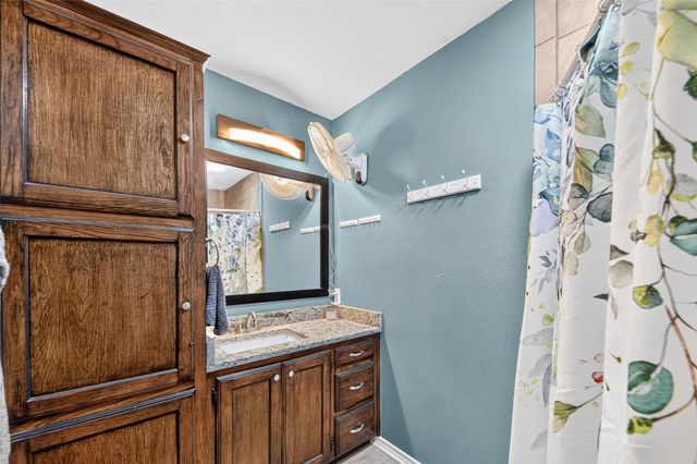 1290 County Road 3355, Paradise, TX 76073