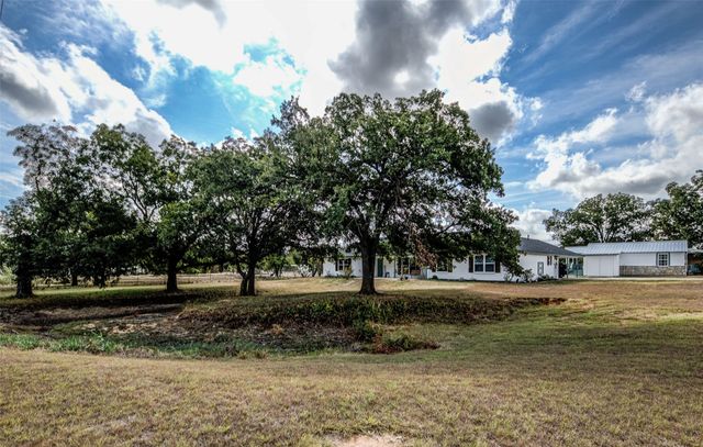 1290 County Road 3355, Paradise, TX 76073