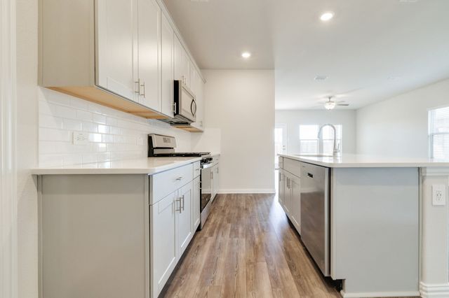 4816 Hunter Hurst Drive, Princeton, TX 75071