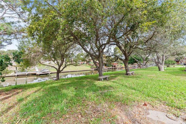 3414 Tahiti Dr, Corpus Christi, TX 78418