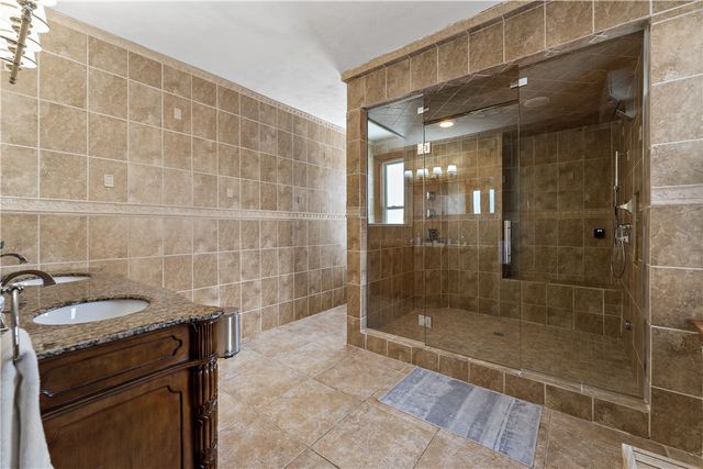 5921 Alder St, Shadyside, PA 15232