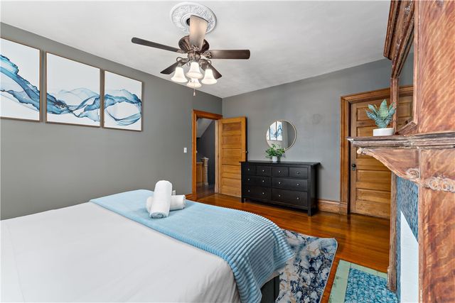 5921 Alder St, Shadyside, PA 15232