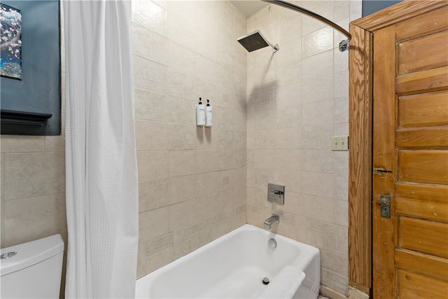 5921 Alder St, Shadyside, PA 15232