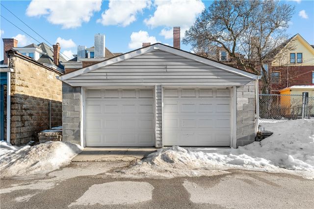 5921 Alder St, Shadyside, PA 15232