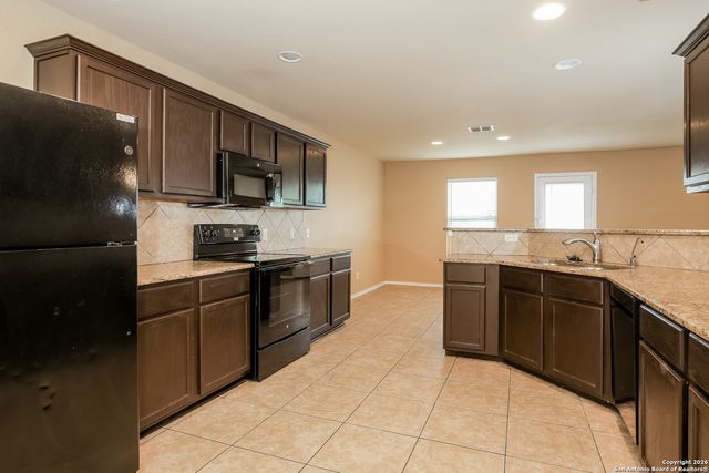 3415 Dunlap, Converse, TX 78109