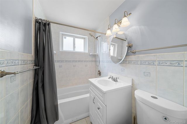 1656 N Gardiner Drive, Bay Shore, NY 11706