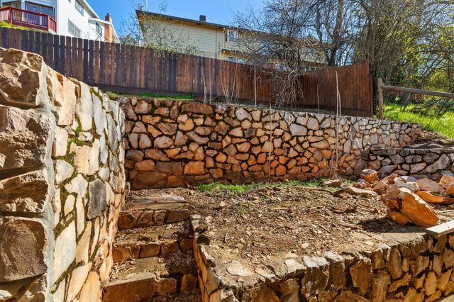 169 N Shepherd St., Sonora, CA 95370