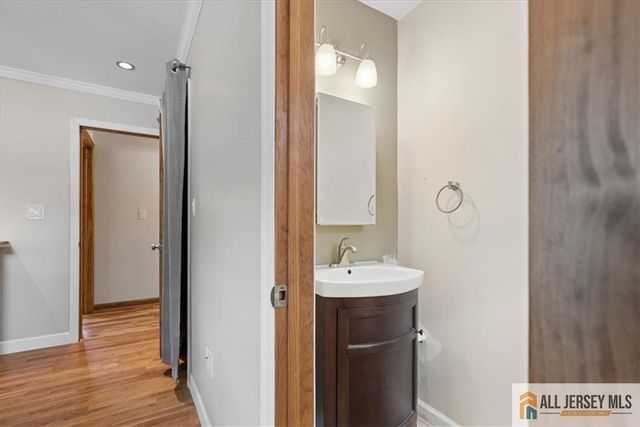 9 Bucknell Road, Old Bridge, NJ 08859