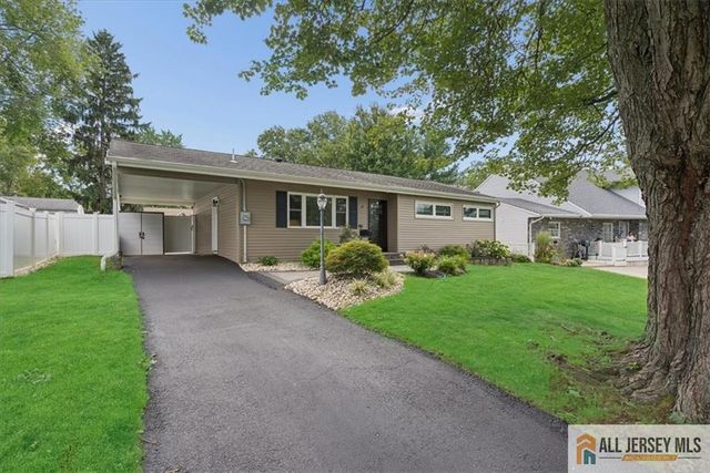 9 Bucknell Road, Old Bridge, NJ 08859