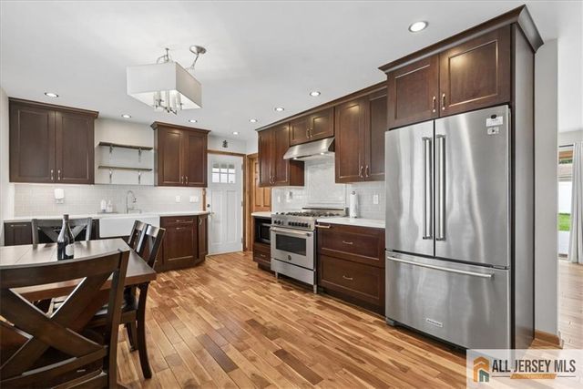 9 Bucknell Road, Old Bridge, NJ 08859