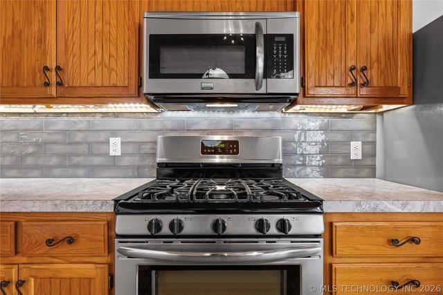 15 S 275th East Avenue, Catoosa, OK 74015