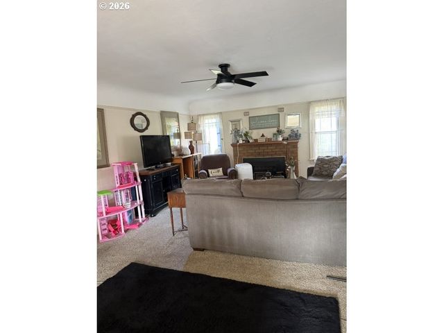 55 FEDERAL Ln, Eugene, OR 97404