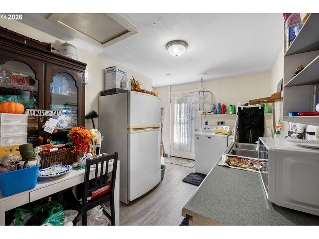 55 FEDERAL Ln, Eugene, OR 97404